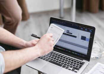 Featured image for: The Impact of AI-Powered Forecasting on FX Hedging Strategy Efficiency